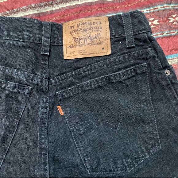 Vintage orange tab Levi’s Black Distressed Denim Shorts size 27 - Picture 4 of 6